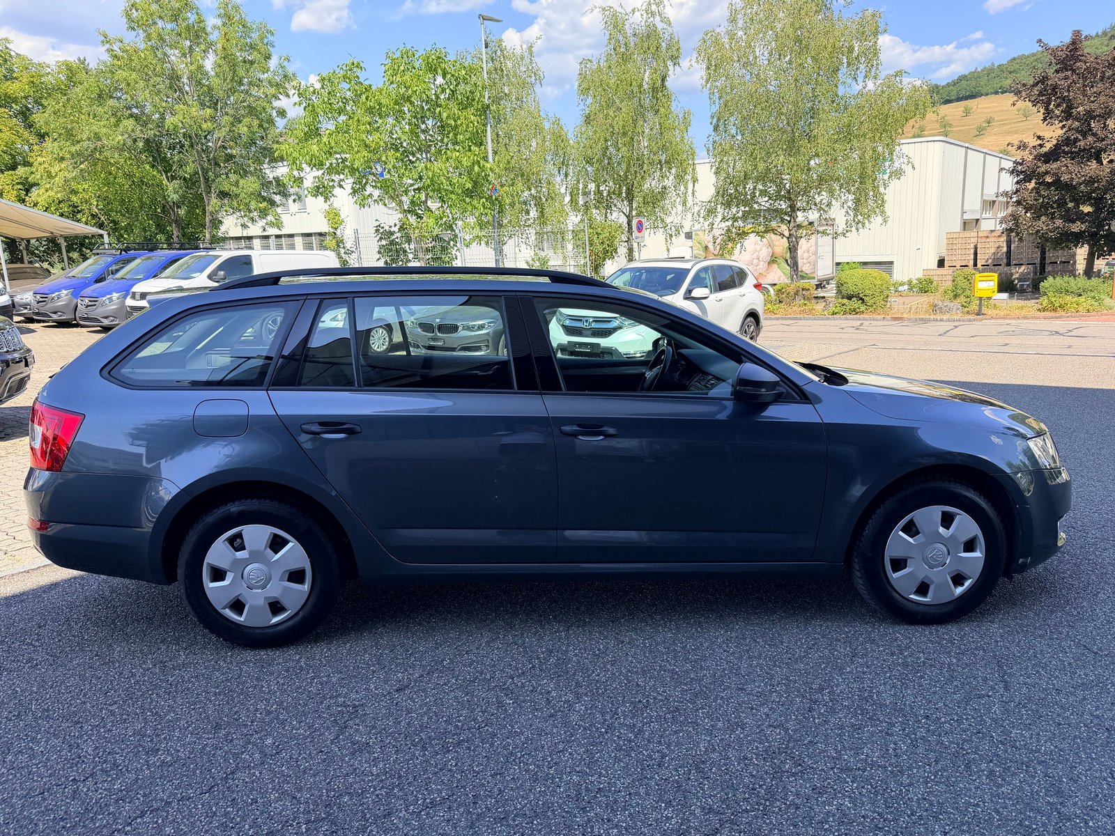 SKODA Octavia Combi 1.2 TSI Ambition, Benzin, Occasion / Gebraucht, Handschaltung - 2