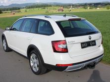 SKODA Octavia Combi 2.0 TDI Scout 4x4 mit Anhängerkupplung, Diesel, Occasioni / Usate, Manuale - 4