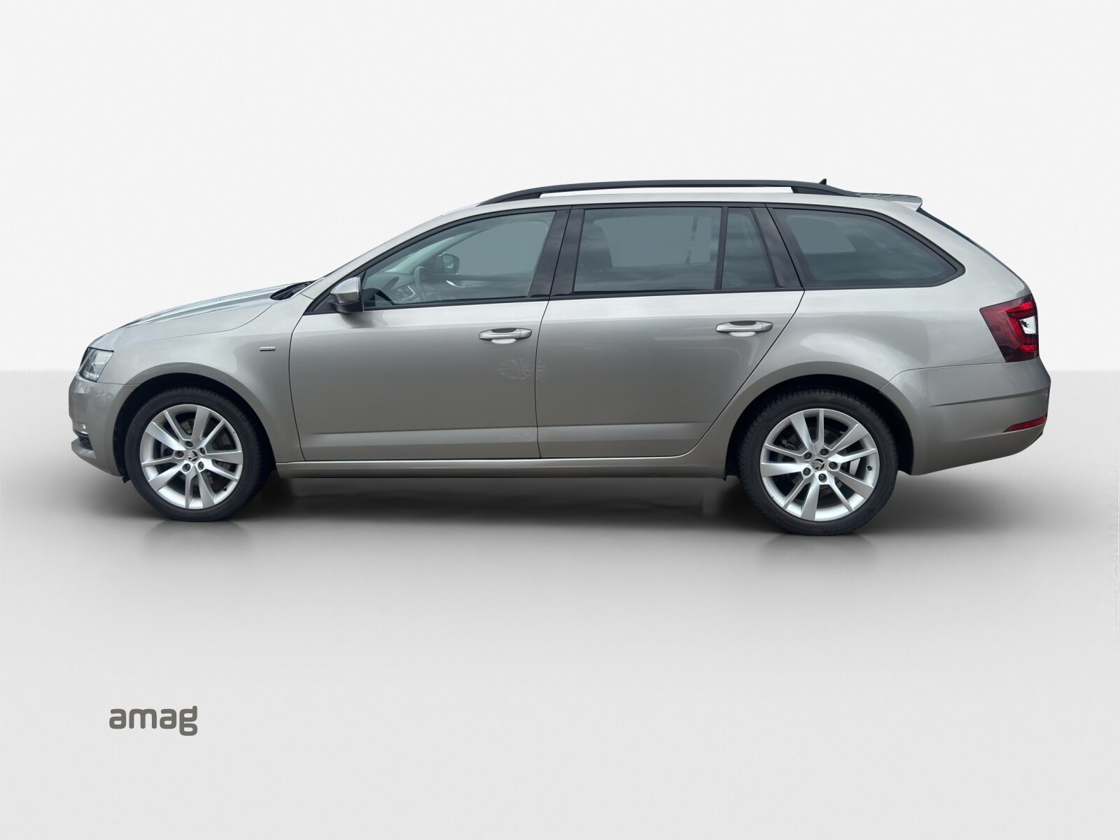 SKODA OCTAVIA Combi Clever (Netto), Benzin, Occasion / Gebraucht, Automatik - 2