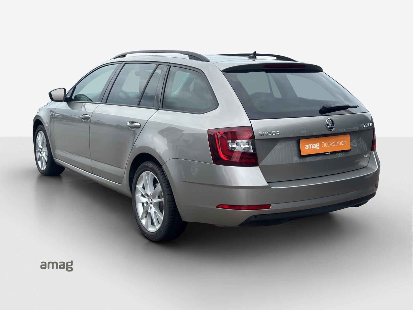 SKODA OCTAVIA Combi Clever (Netto), Benzin, Occasion / Gebraucht, Automatik - 3