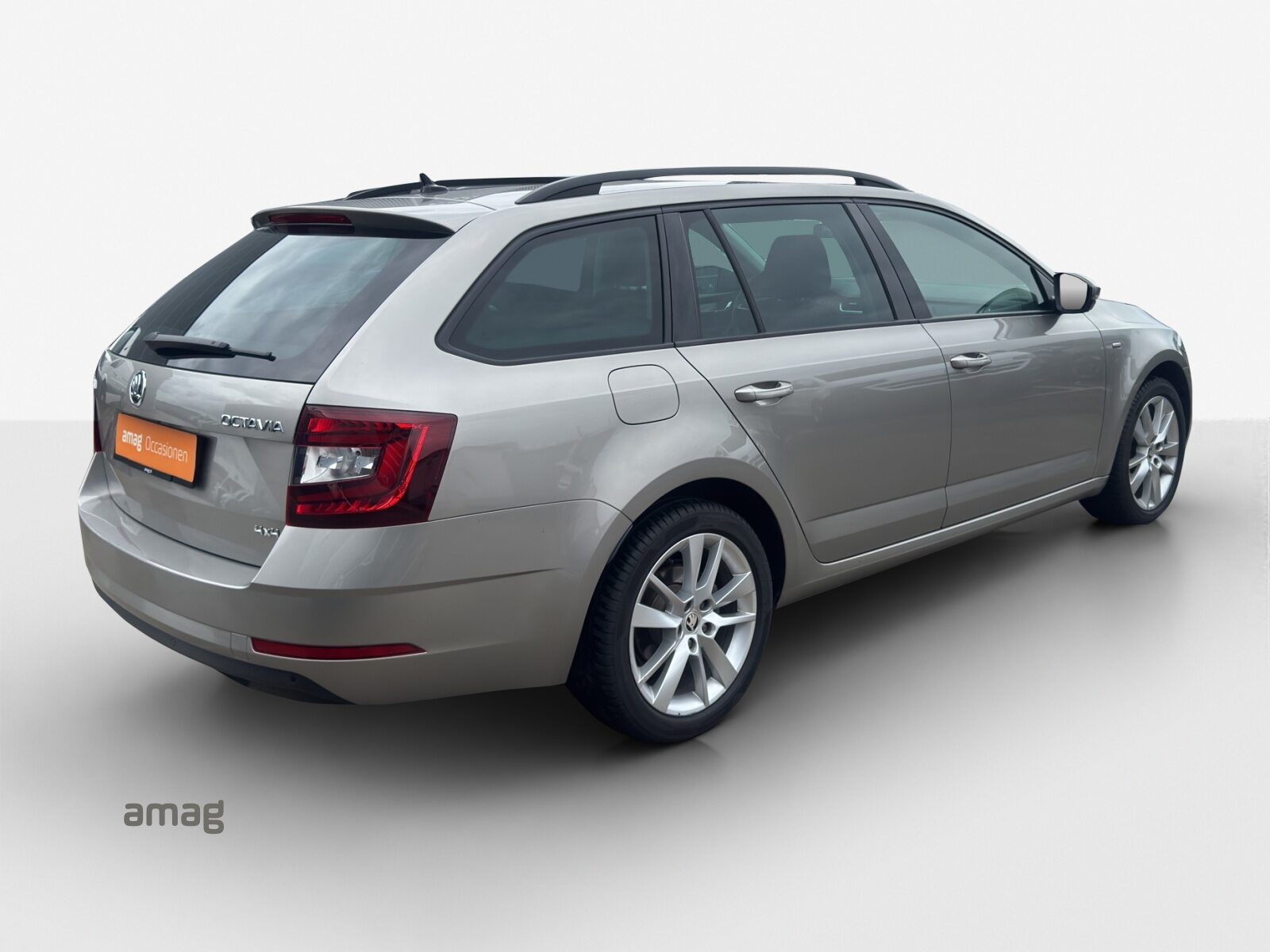 SKODA OCTAVIA Combi Clever (Netto), Benzin, Occasion / Gebraucht, Automatik - 5