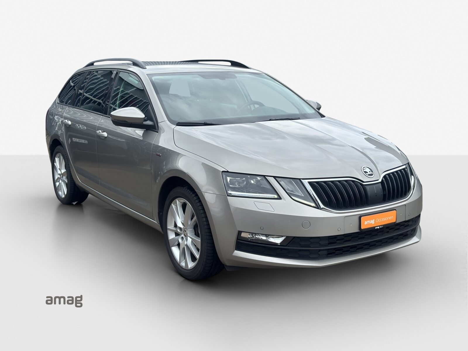 SKODA OCTAVIA Combi Clever (Netto), Benzin, Occasion / Gebraucht, Automatik - 6