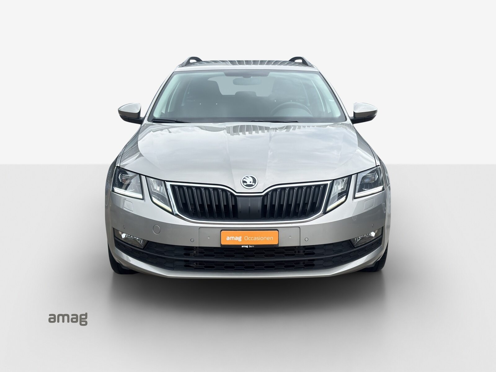 SKODA OCTAVIA Combi Clever (Netto), Benzin, Occasion / Gebraucht, Automatik - 7