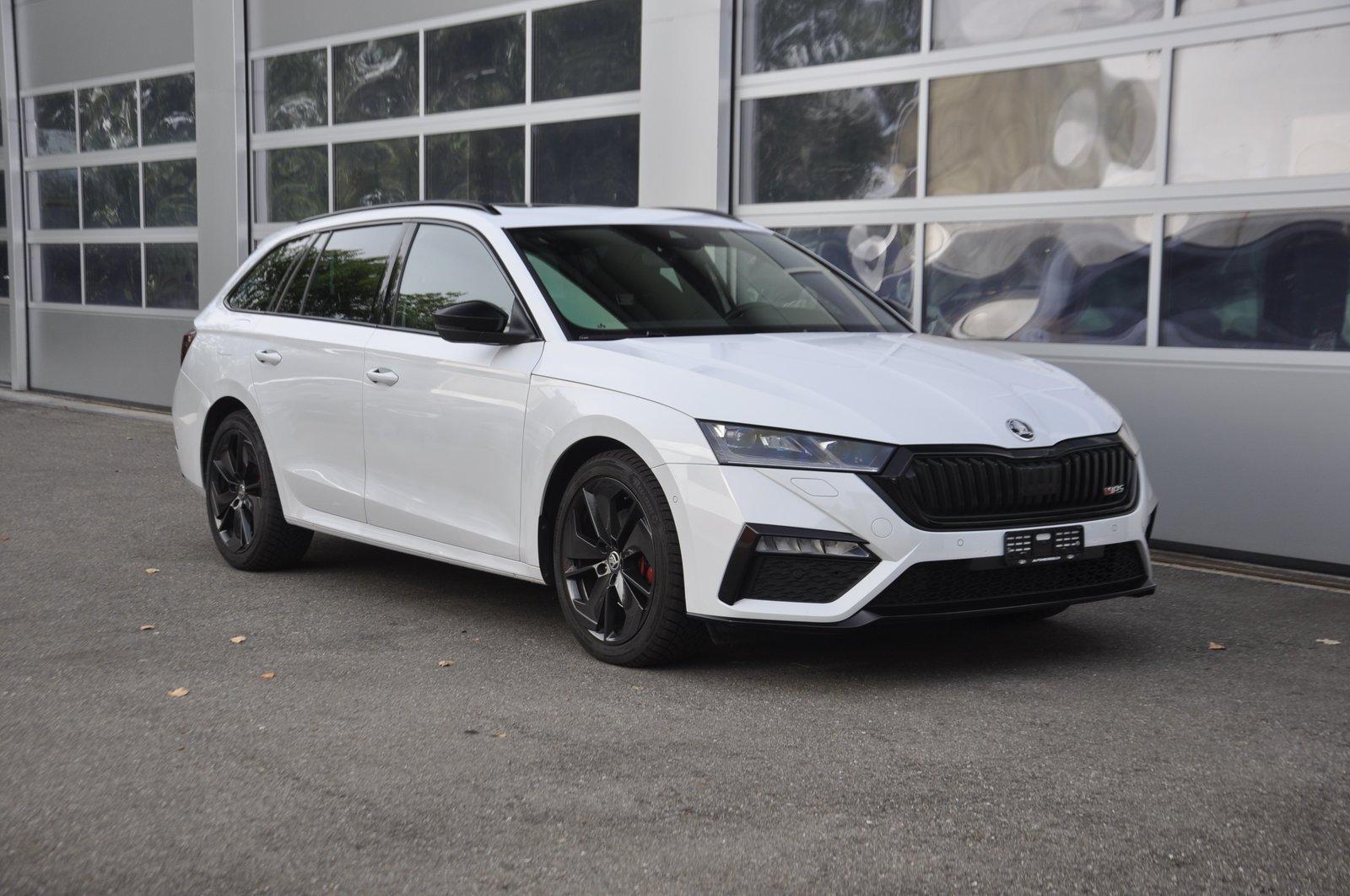 SKODA Octavia Combi 2.0 TDI DSG RS 4x4 I Anhängerkupplung