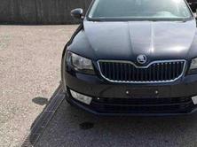 SKODA Octavia Combi 1.8 TSI Elegance 4x4 DSG, Petrol, Second hand / Used, Automatic - 2