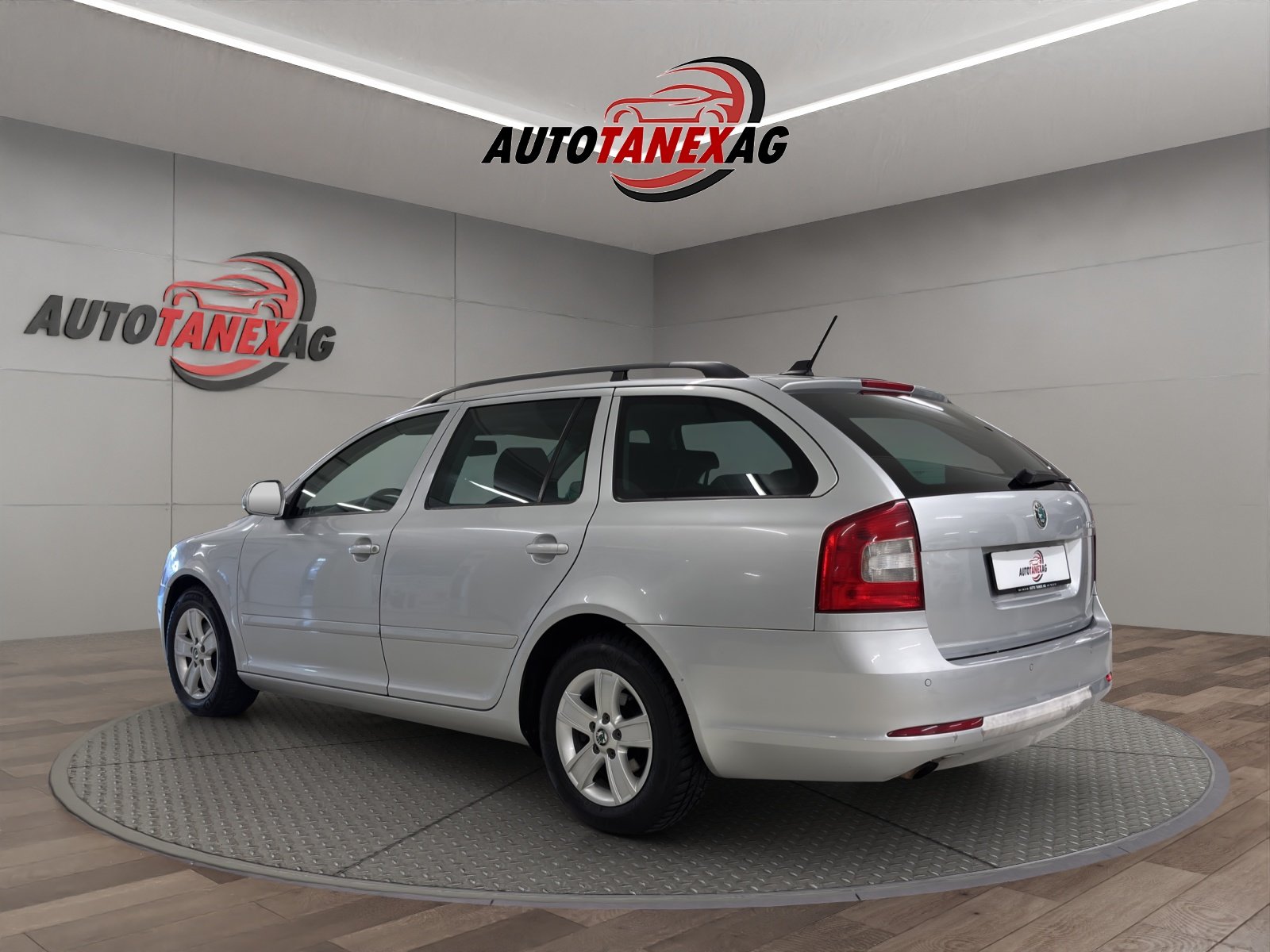 SKODA Octavia Combi 1.6 TDI Ambiente, Diesel, Occasion / Gebraucht, Handschaltung - 3