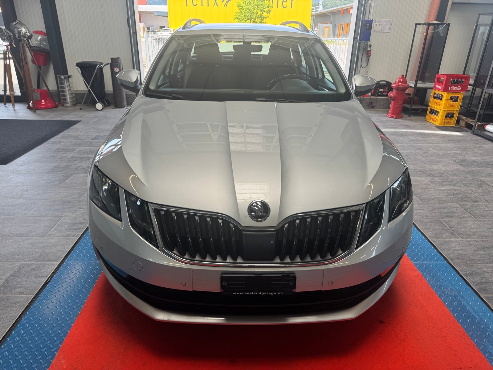 SKODA Octavia Combi 2.0 TDI Ambition 4x4, Diesel, Occasion / Gebraucht, Automatik - 2