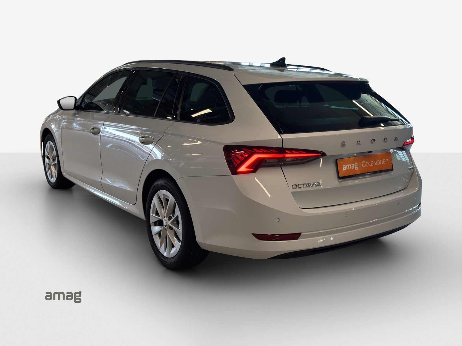 SKODA Octavia Style, Essence, Occasion / Utilisé, Automatique - 3