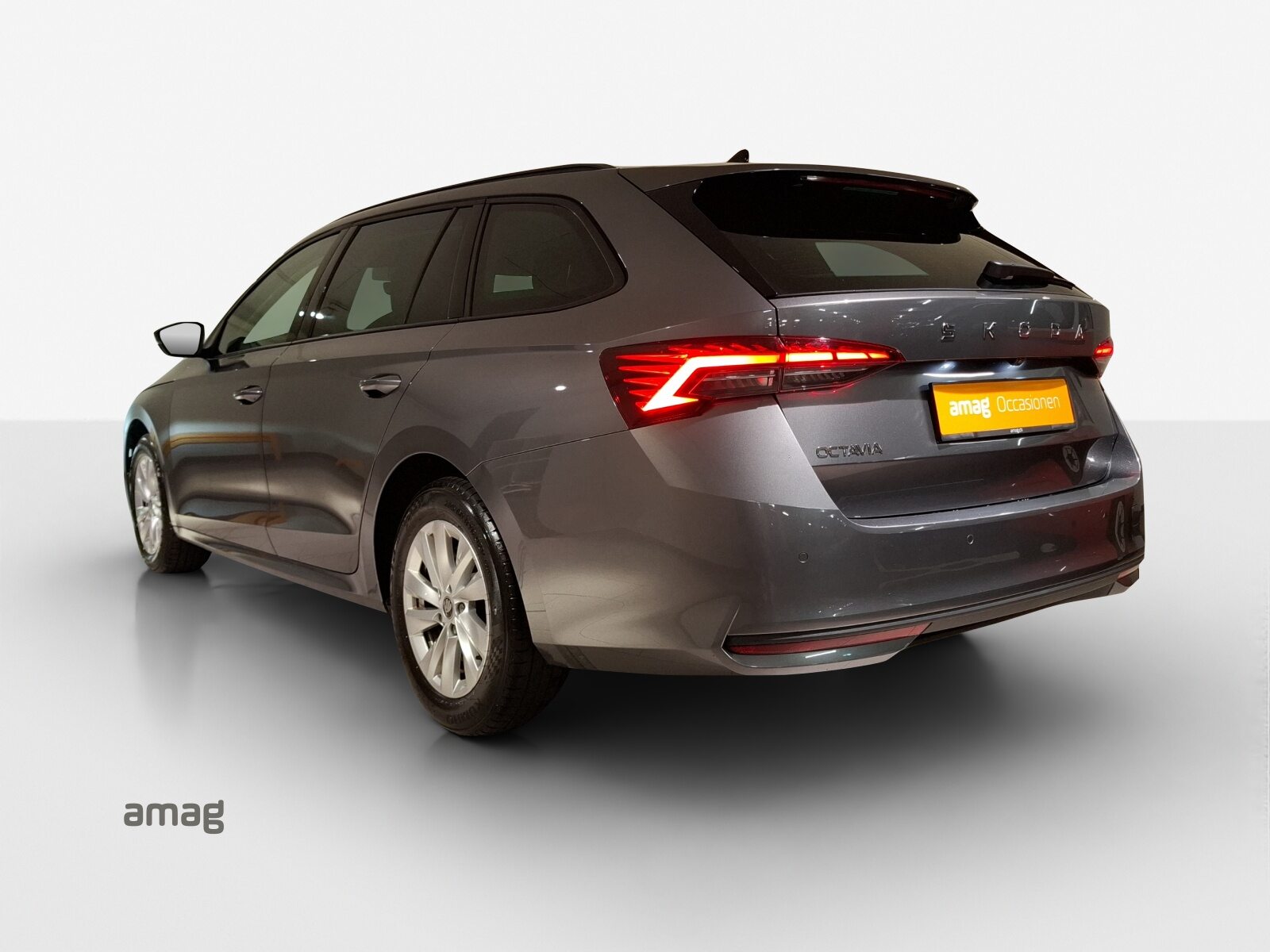SKODA Octavia Selection MHEV, Benzin, Occasion / Gebraucht, Automatik - 3