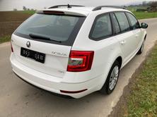 SKODA Octavia Combi 1.6 TDI Ambition 4x4 mit Anhängerkupplu, Diesel, Second hand / Used, Manual - 3