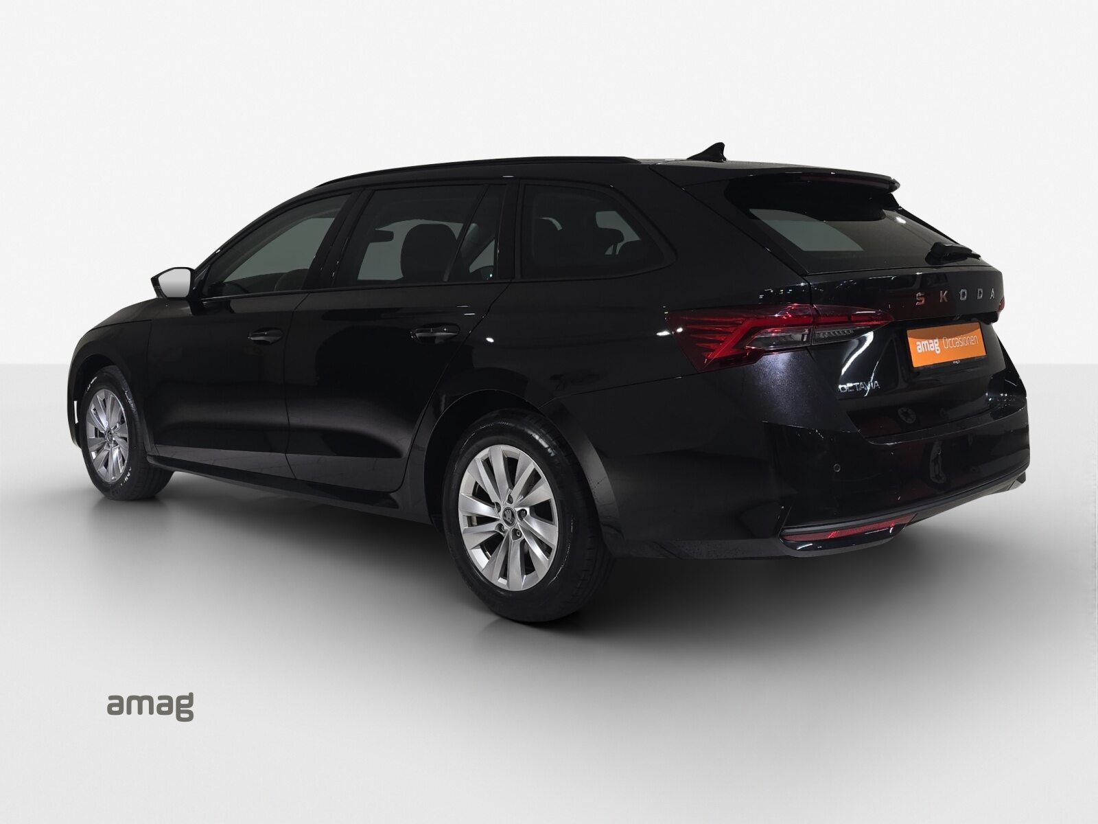 SKODA Octavia Selection MHEV, Benzin, Occasion / Gebraucht, Automatik - 3