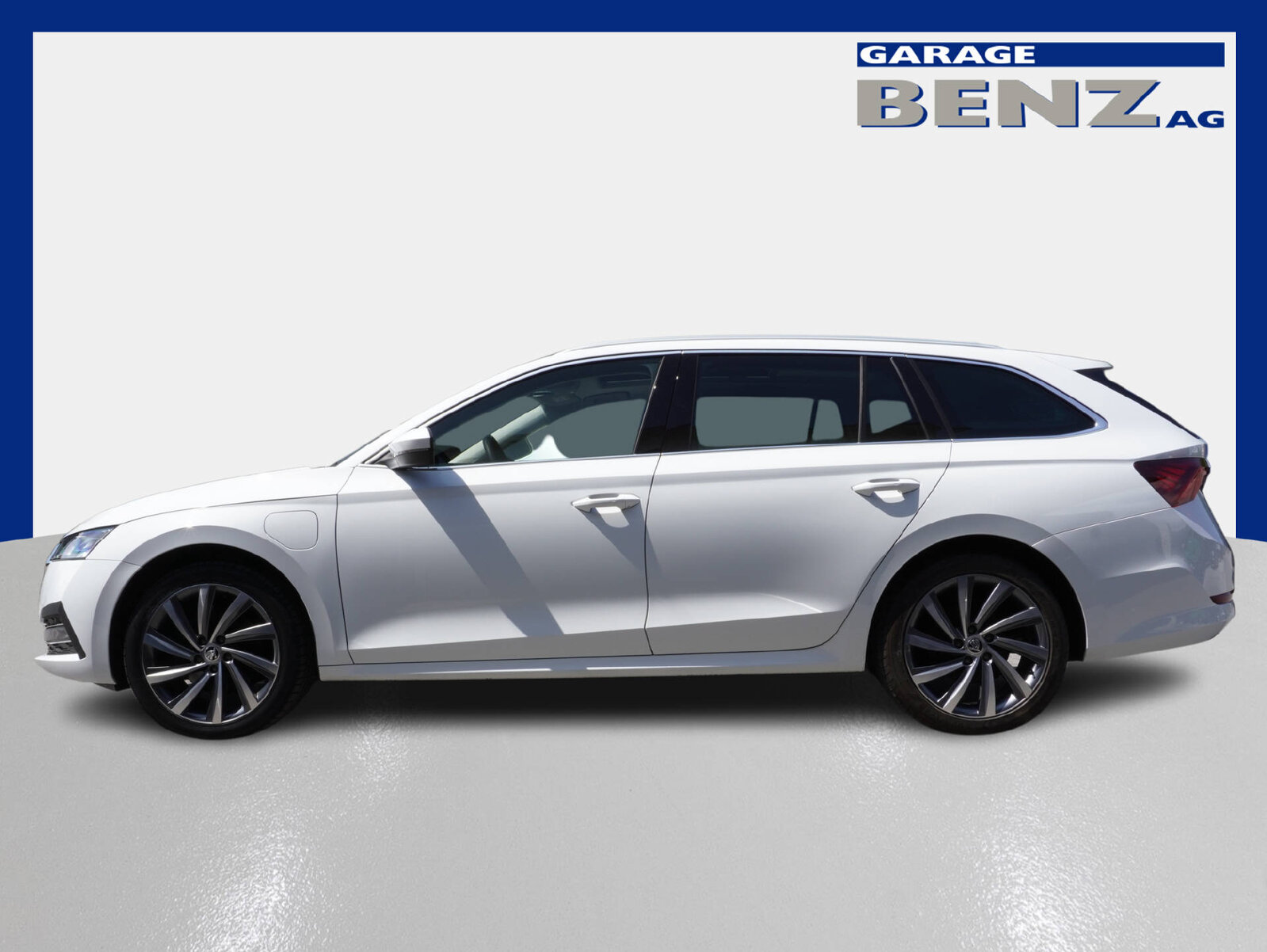 SKODA Octavia Combi 1.4 TSI PHEV Style DSG, Plug-in-Hybrid Petrol/Electric, Second hand / Used, Automatic - 4