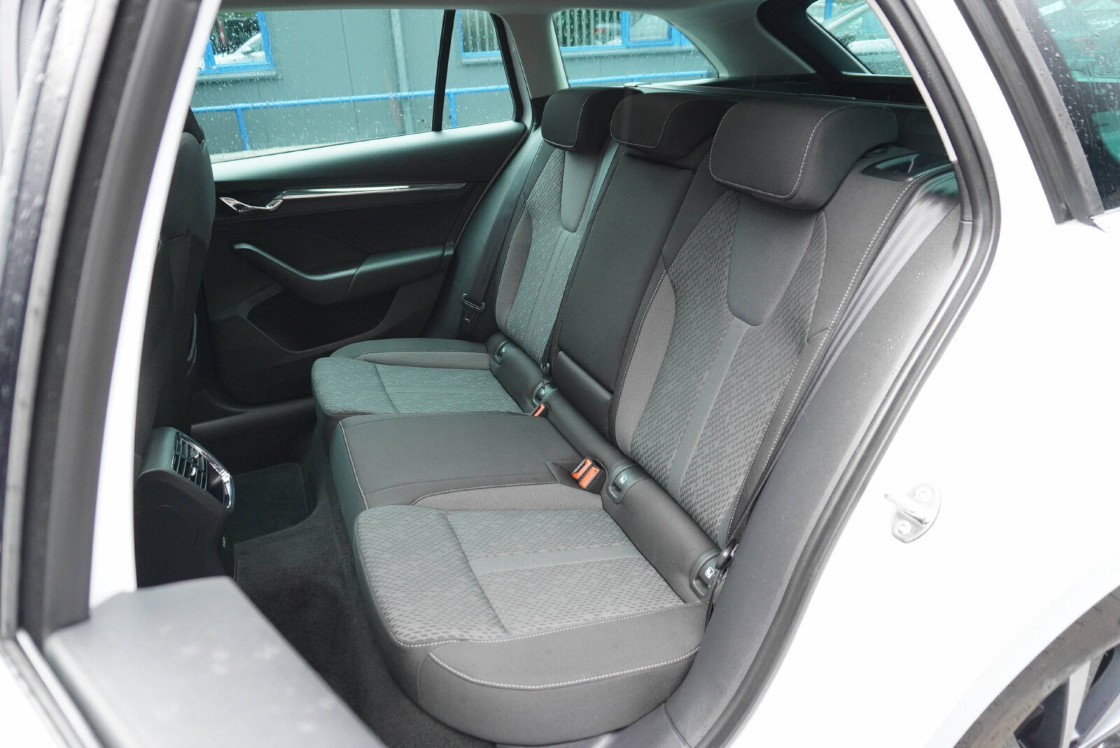 SKODA Octavia Combi 1.4 TSI PHEV Style DSG, Plug-in-Hybrid Petrol/Electric, Second hand / Used, Automatic - 7