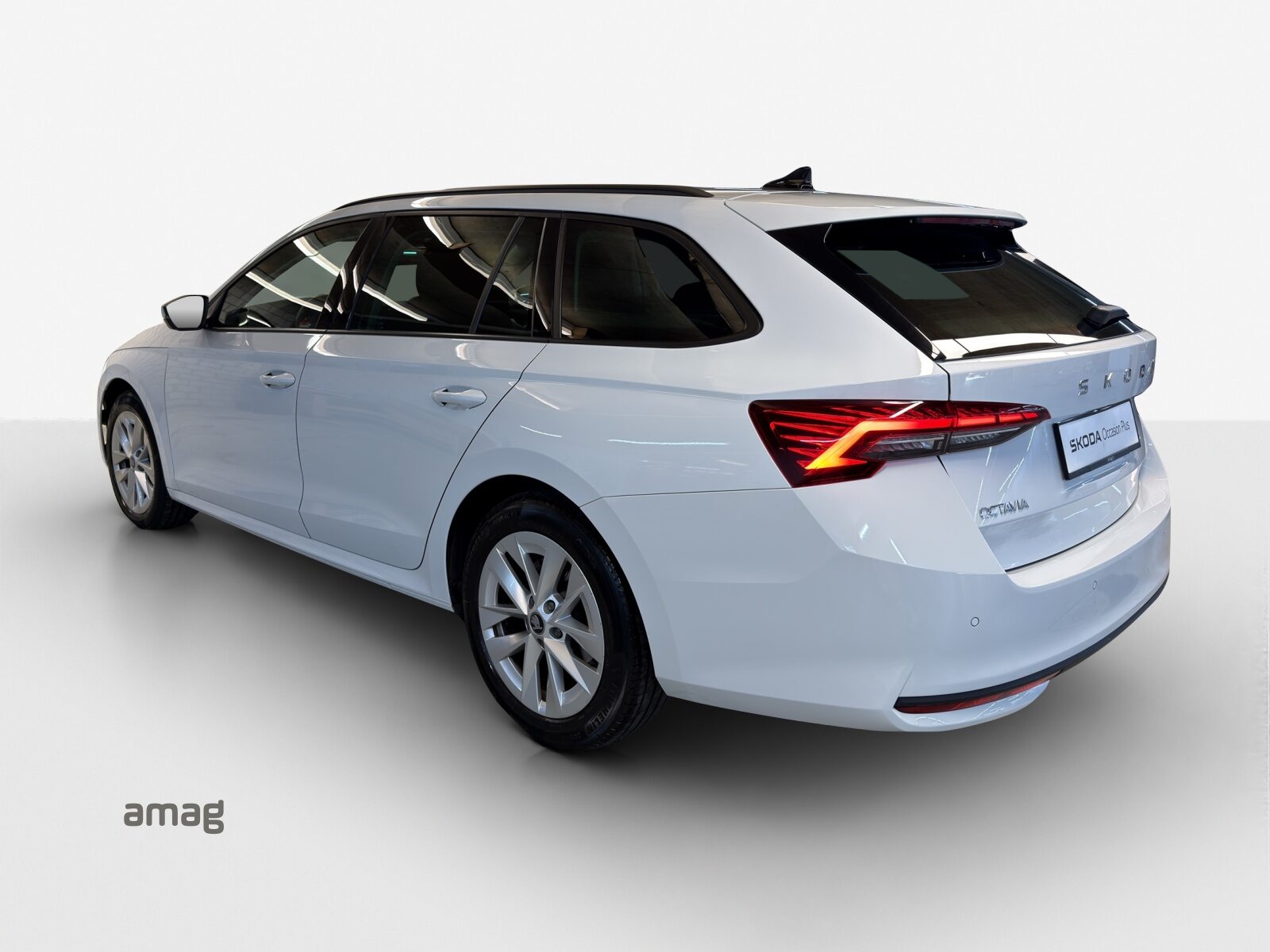 SKODA Octavia Selection MHEV, Benzin, Occasion / Gebraucht, Automatik - 3