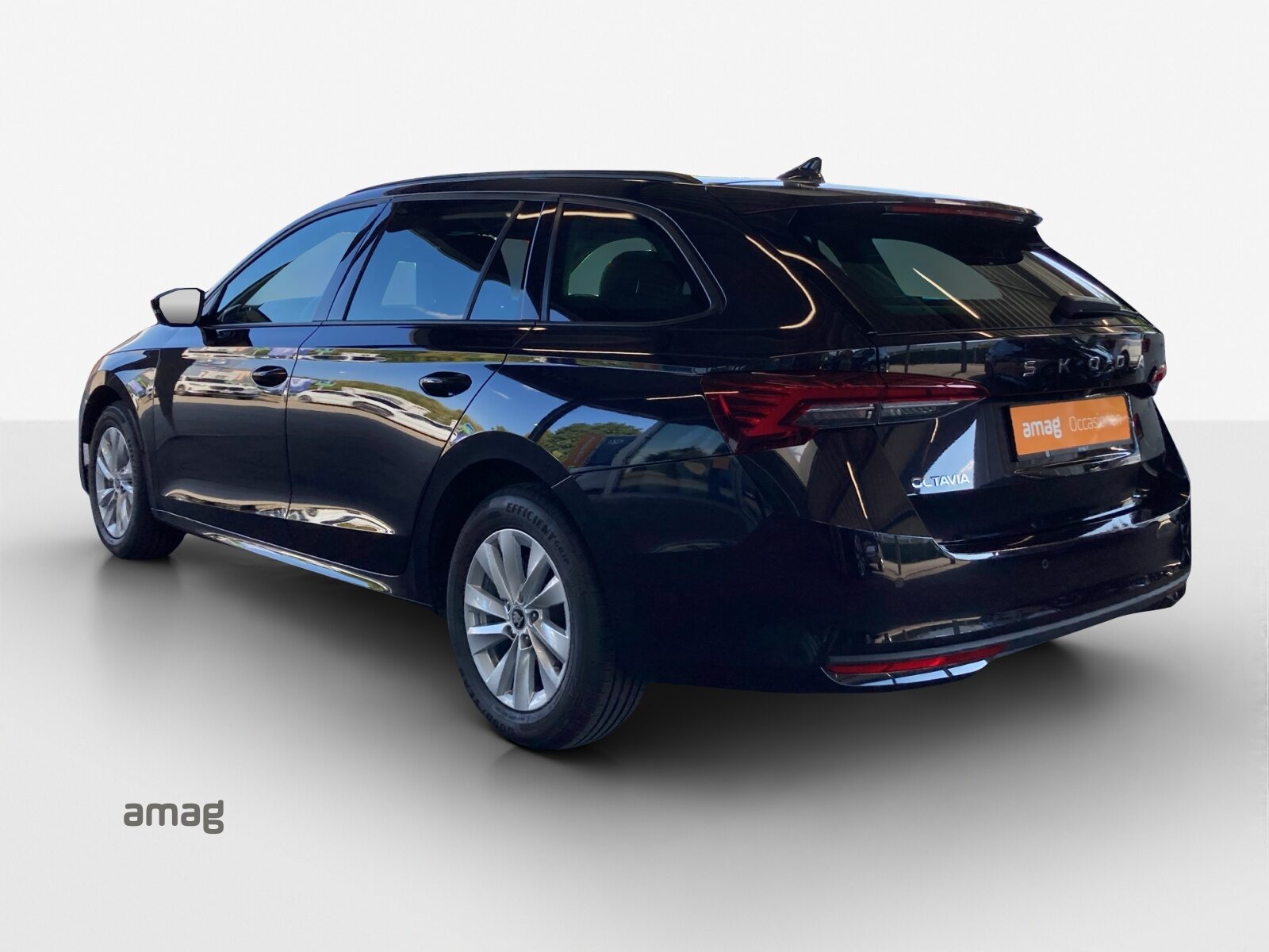 SKODA Octavia Selection, Diesel, Occasion / Gebraucht, Automatik - 3