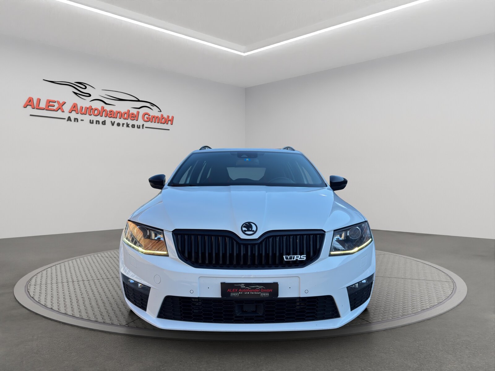 SKODA Octavia Combi 2.0 TSI RS DSG, Benzin, Occasion / Gebraucht, Automatik - 2