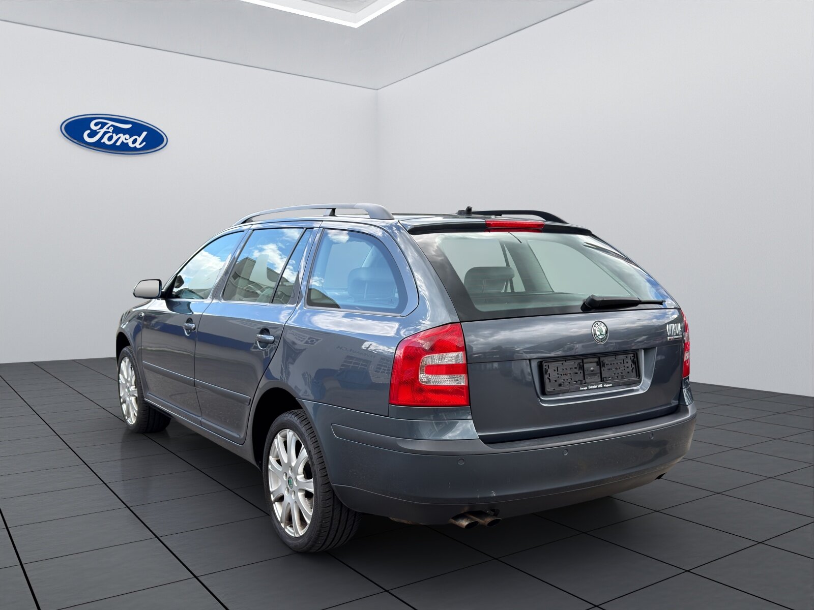SKODA Octavia Combi 2.0 TDI 140 DPF L & K 4x4, Diesel, Second hand / Used, Manual - 7