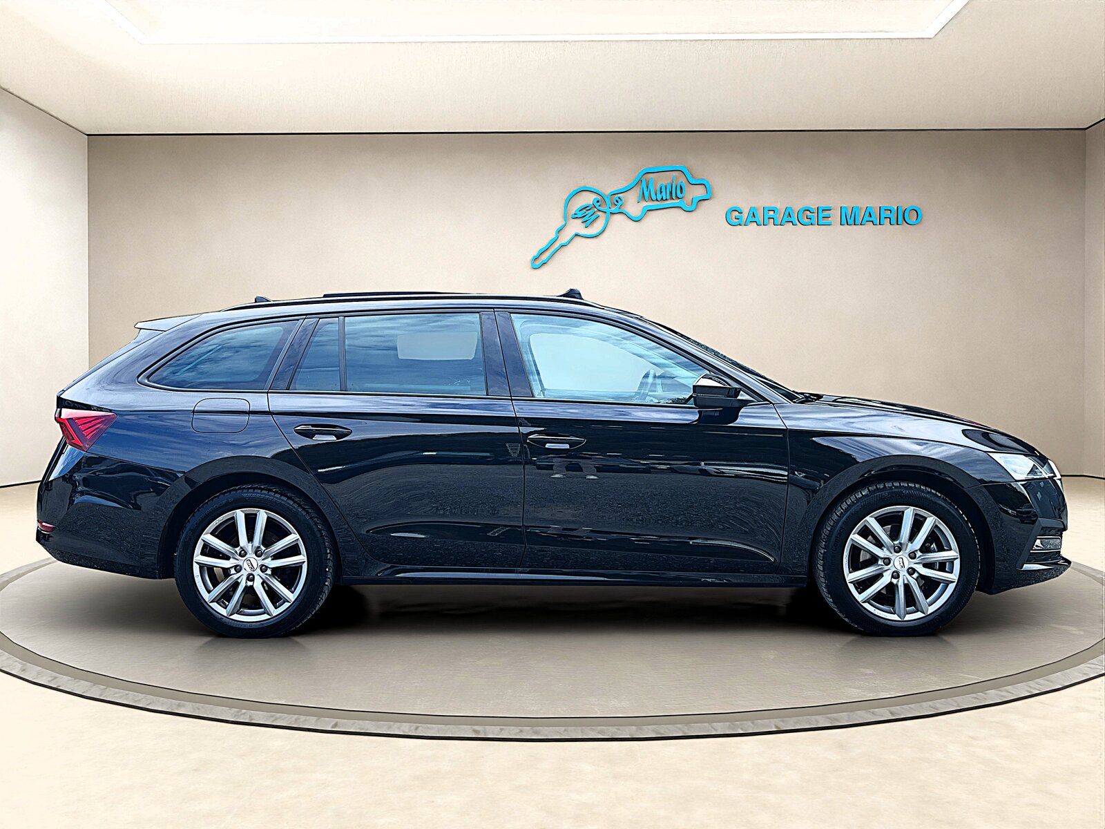 SKODA Octavia CombiTOP-AUSSTATTUNG2.0 TSI Style DSG 4x4 CH-F, Benzin, Occasion / Gebraucht, Automatik - 4