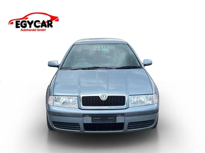 SKODA Octavia 2.0 Ambiente Rechtslenker, Benzin, Occasion / Gebraucht, Automatik