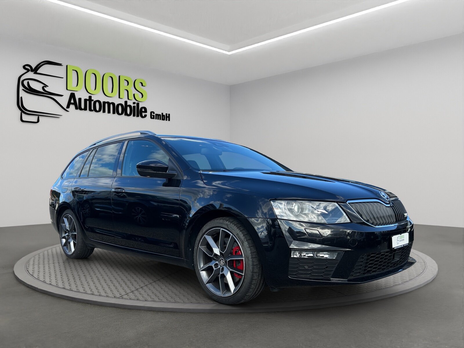 SKODA Octavia Combi 2.0 TSI RS