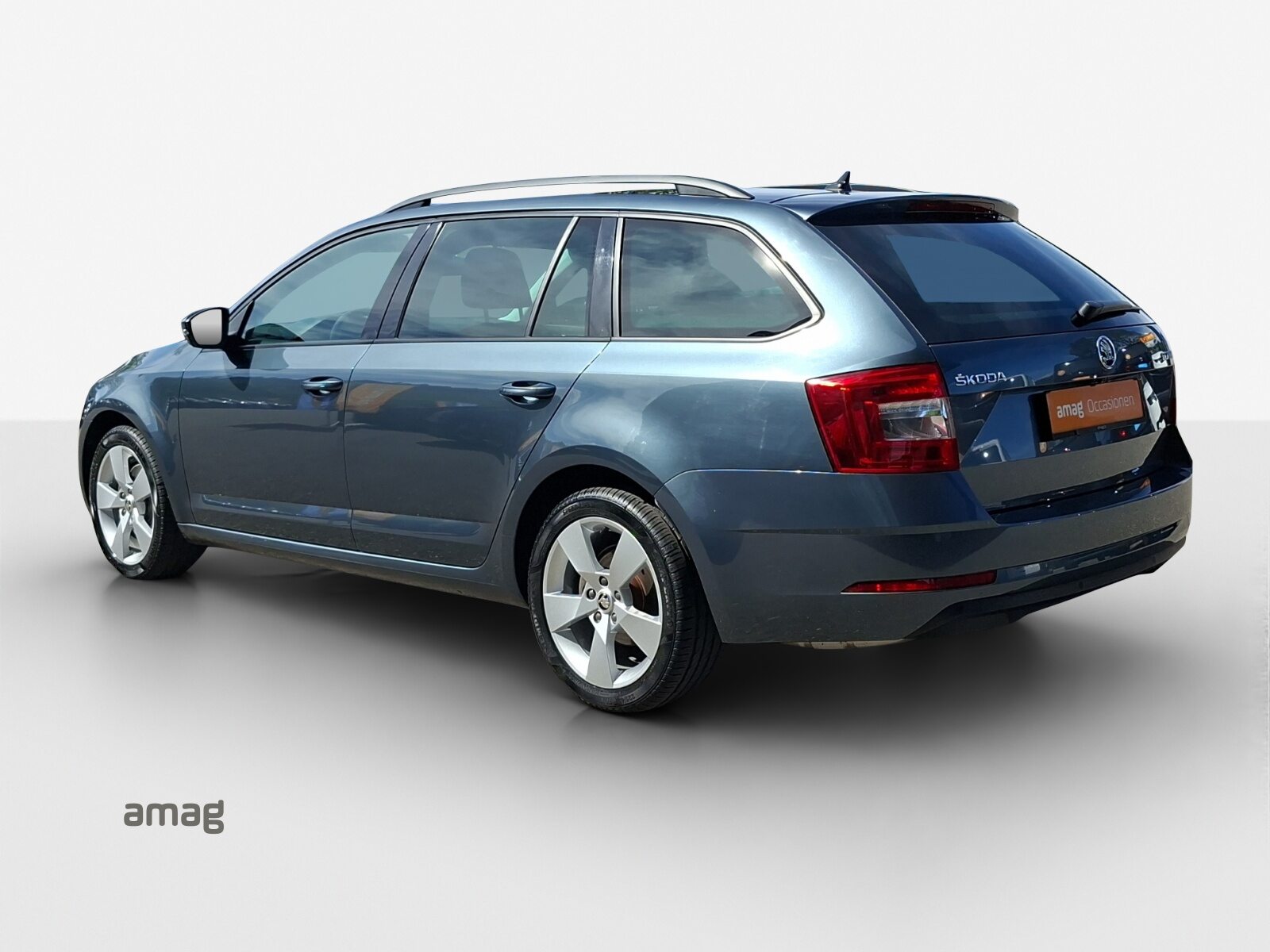 SKODA OCTAVIA Combi Style, Benzin, Occasion / Gebraucht, Automatik - 3
