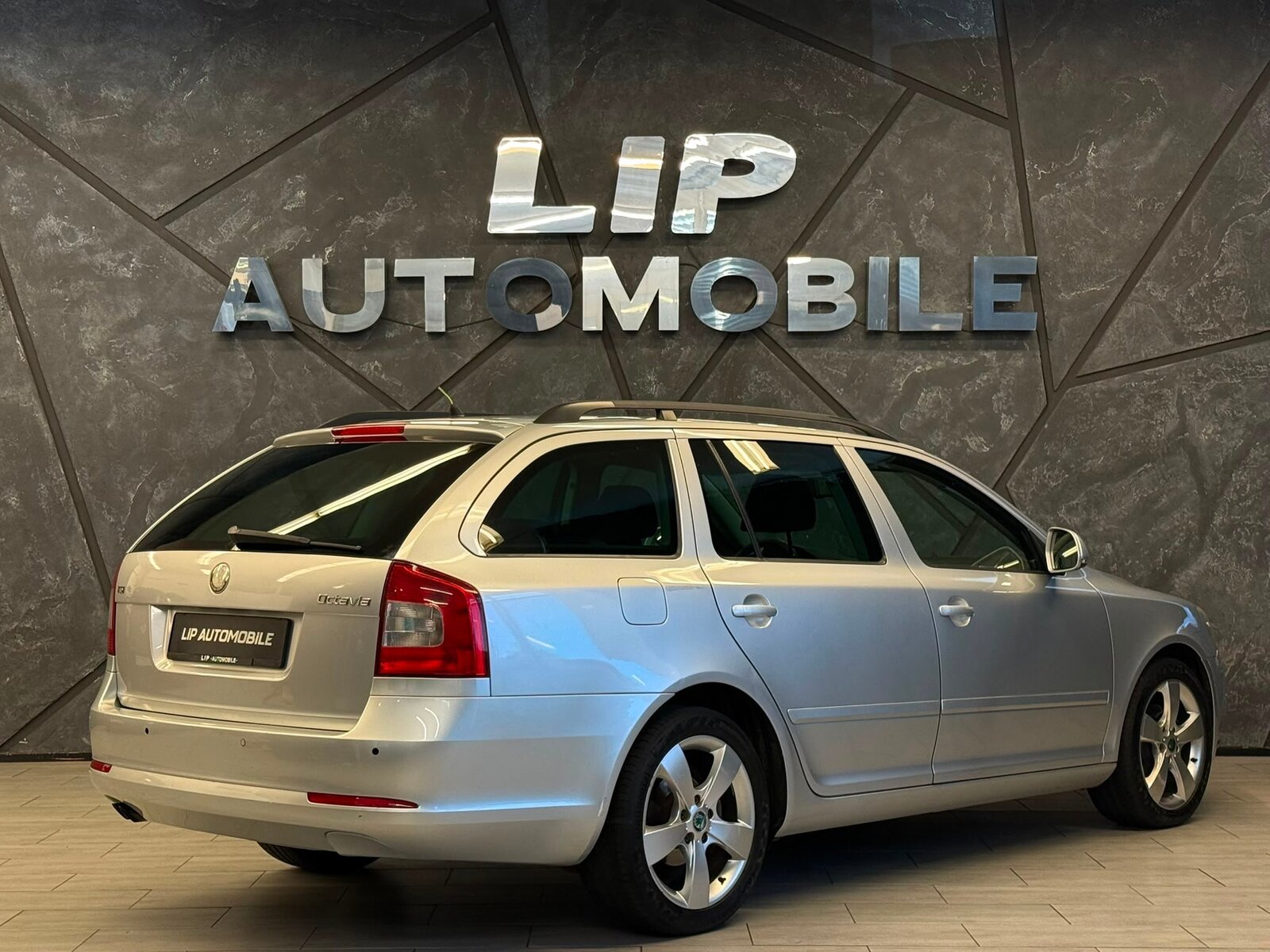 SKODA Octavia Combi 1.4 TSI Elegance DSG, Benzin, Occasion / Gebraucht, Automatik - 5