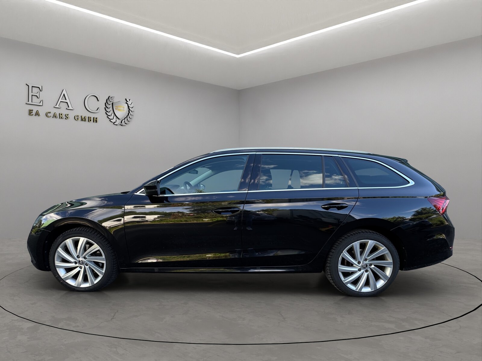 SKODA Octavia Combi 2.0 TDI DSG Style 4x4 **200PS**Frisch ab, Diesel, Occasion / Gebraucht, Automatik - 2
