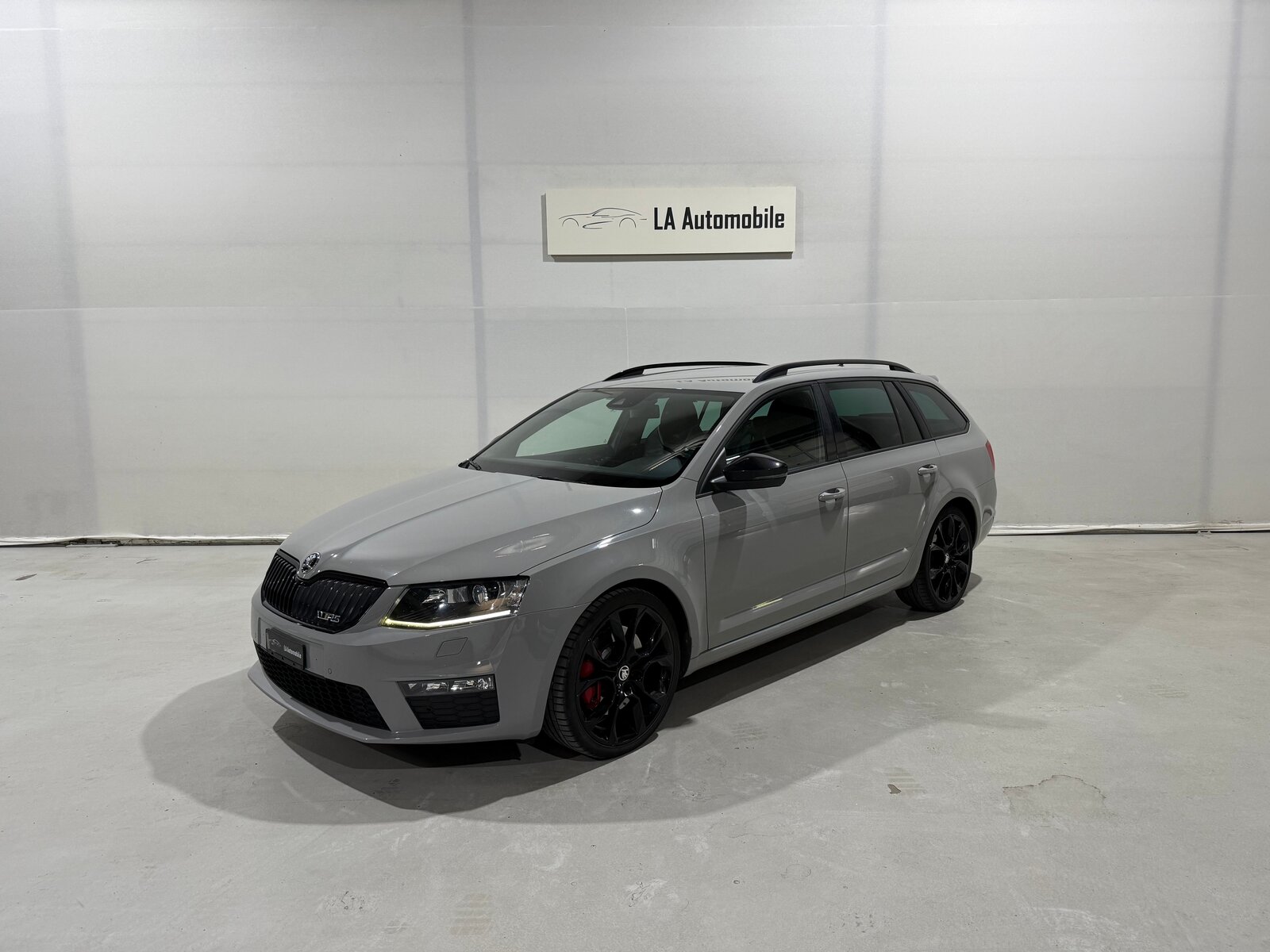 SKODA Octavia Combi 2.0 TSI RS 230 DSG