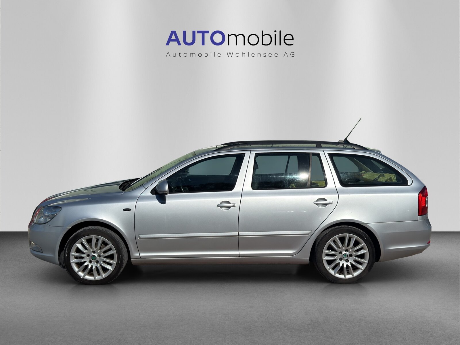 SKODA Octavia Combi 1.8 TSI Laurin Klement DSG