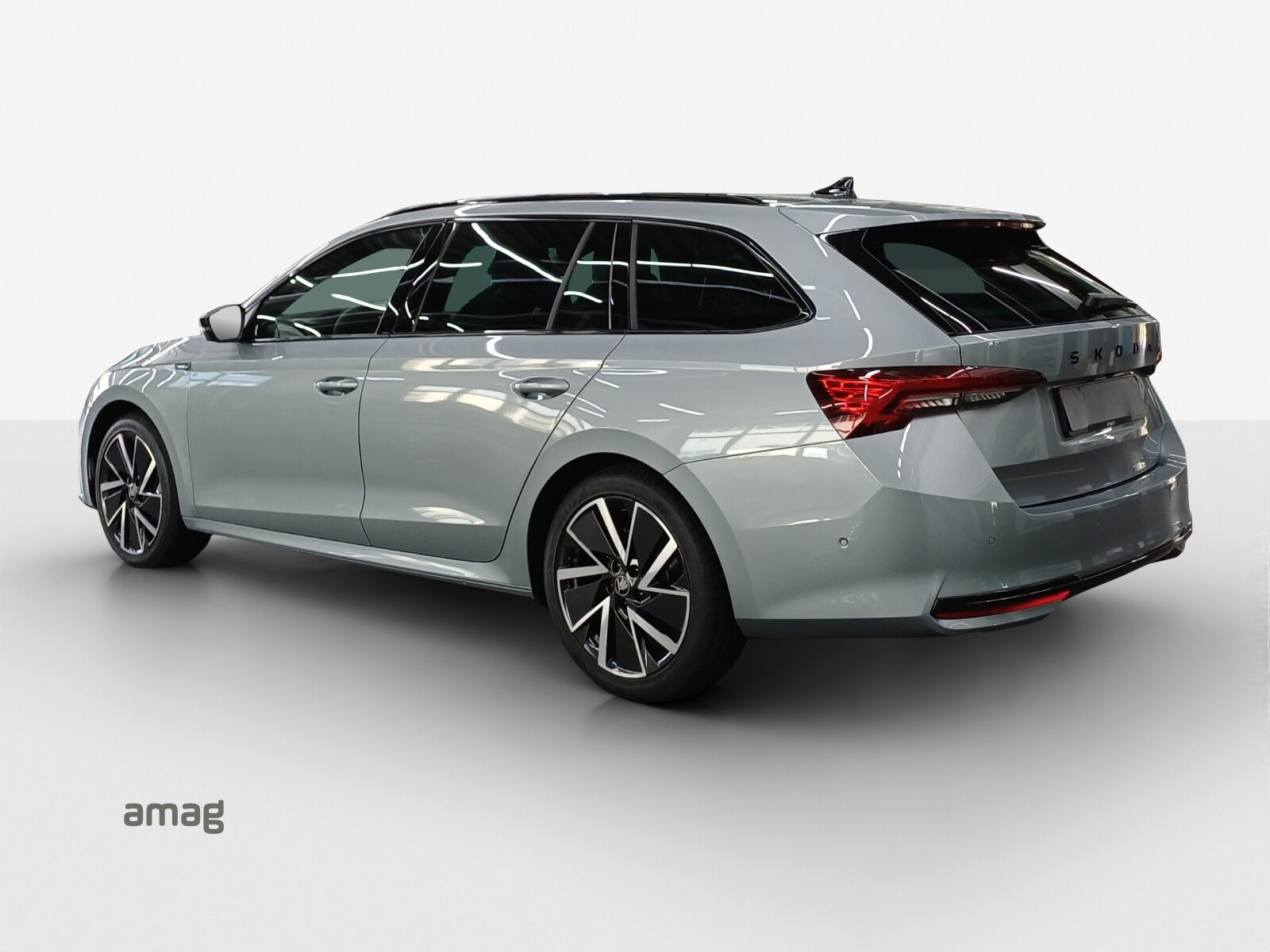 SKODA Octavia Sportline Dynamic (Netto), Benzin, Occasion / Gebraucht, Automatik - 3
