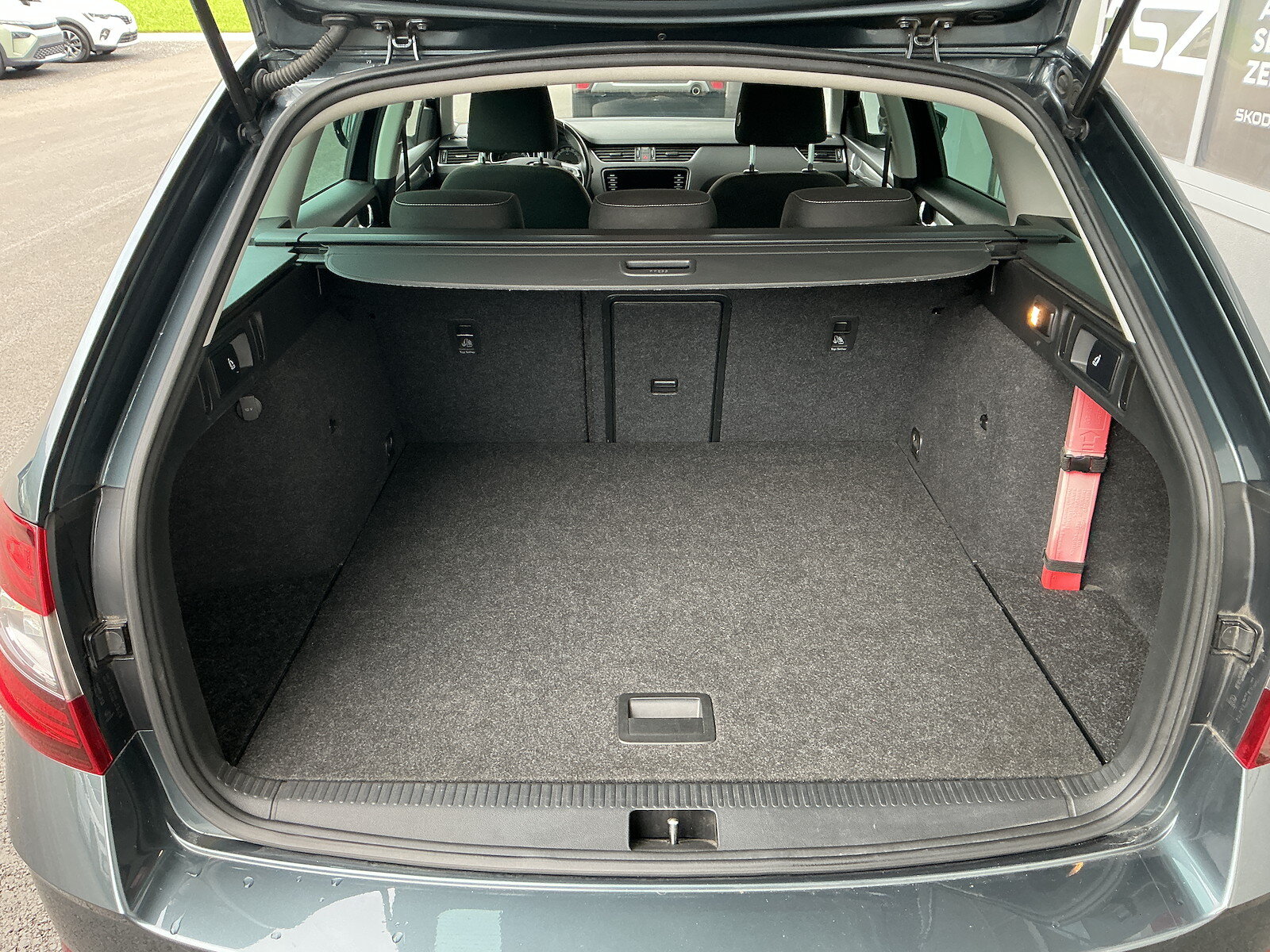 SKODA Octavia  Combi 1.6 TDI 115 Clever 4x4, Diesel, Occasion / Gebraucht, Handschaltung - 6