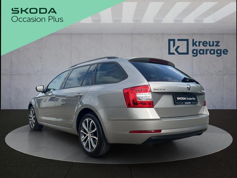 SKODA OCTAVIA Combi Soleil (Netto), Benzin, Occasion / Gebraucht, Automatik - 4