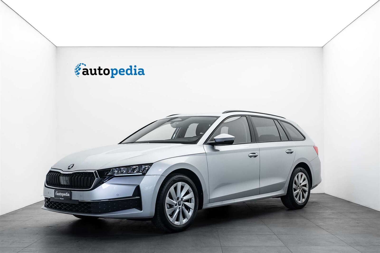 SKODA Octavia Combi 2.0 TDI DSG Selection