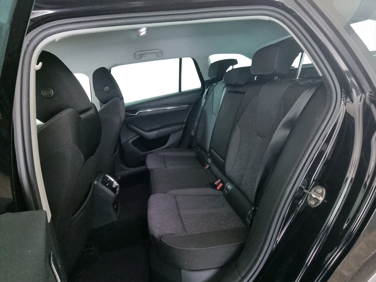 SKODA Octavia Combi 2.0 TDI 150 Ambition DSG, Diesel, Occasion / Utilisé, Automatique - 7