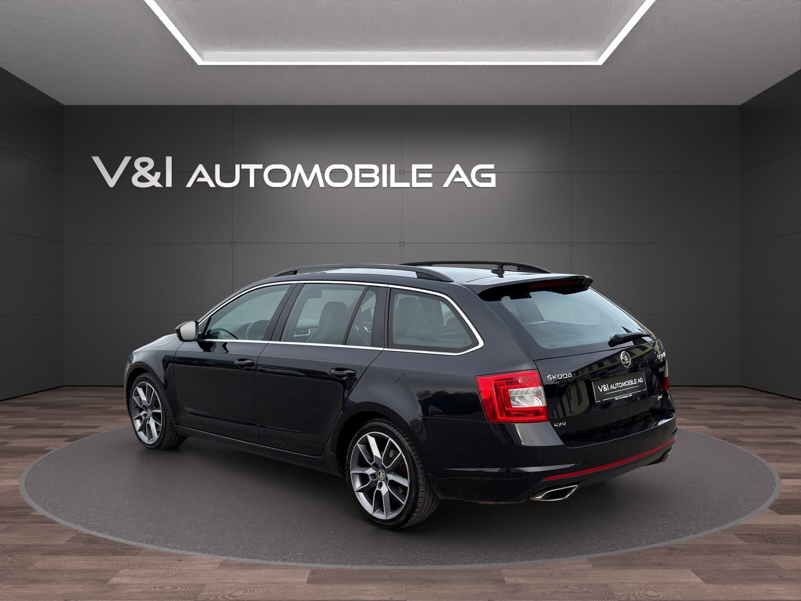 SKODA Octavia Combi 2.0 TDI RS 4x4 DSG, Diesel, Second hand / Used, Automatic - 4