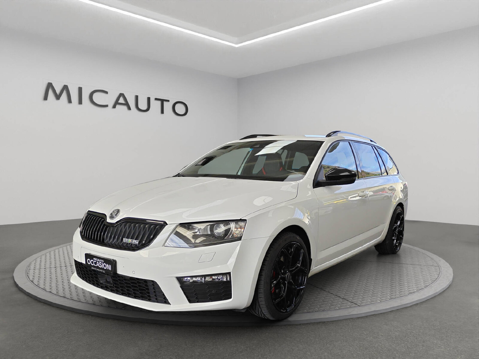 SKODA Octavia Combi 2.0 TSI RS DSG, Petrol, Second hand / Used, Automatic - 4