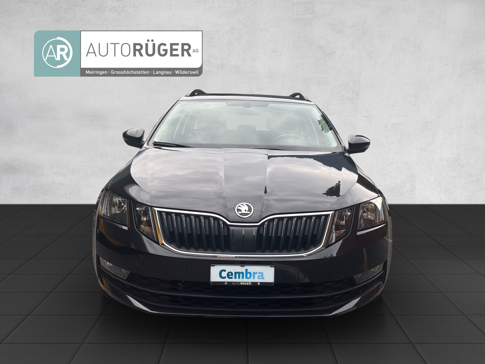 SKODA Octavia Combi 2.0 TDI Ambition 4x4, Diesel, Second hand / Used, Automatic - 2