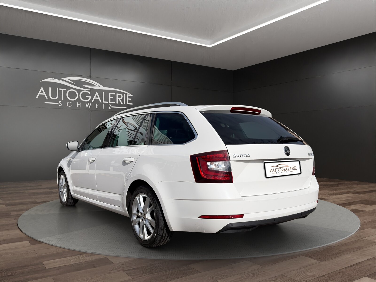 SKODA Octavia Combi 1.5 TSI Style DSG Leichter Hagelschaden SEH, Benzin, Occasion / Gebraucht, Automatik - 3