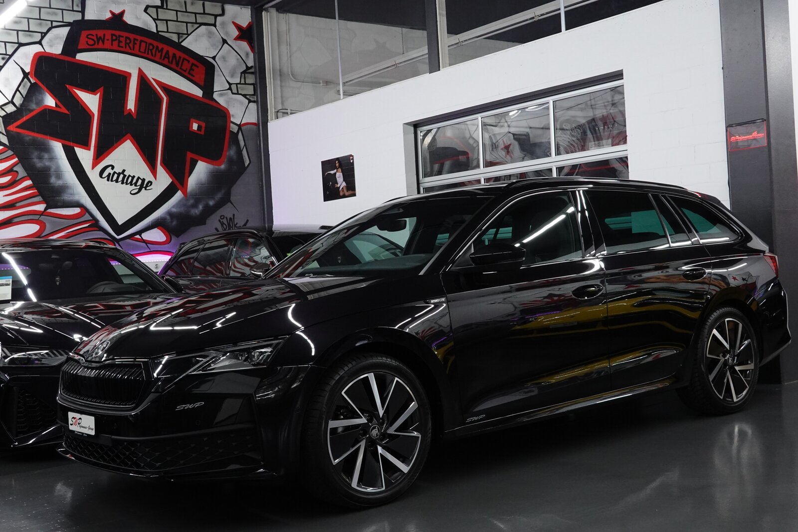 SKODA OCTAVIA COMBI 2.0 TSI DSG BLACK SPORT LINE 4x4