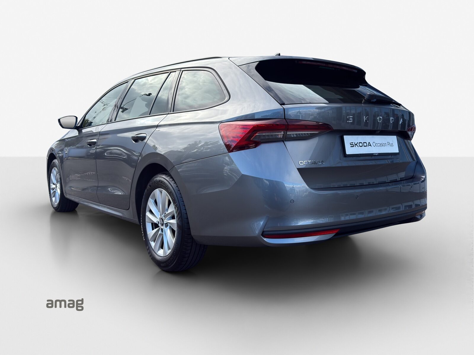 SKODA Octavia Selection MHEV, Benzin, Occasion / Gebraucht, Automatik - 3