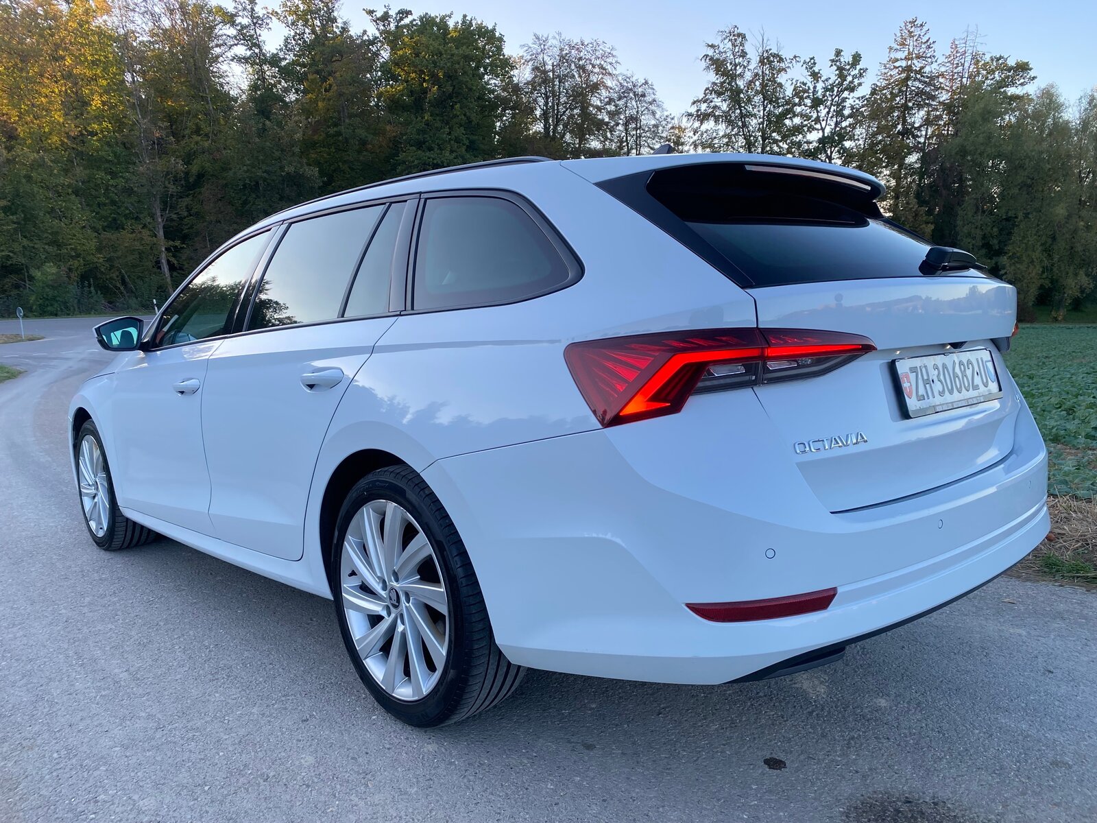SKODA Octavia Combi 2.0 TDI DSG Style 4x4, Diesel, Occasion / Gebraucht, Automatik - 4