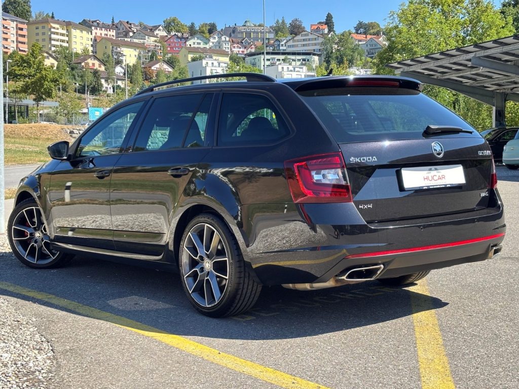 SKODA OCTAVIA Combi RS 2.0TDI DSG 4x4, Diesel, Occasion / Gebraucht, Automatik - 2