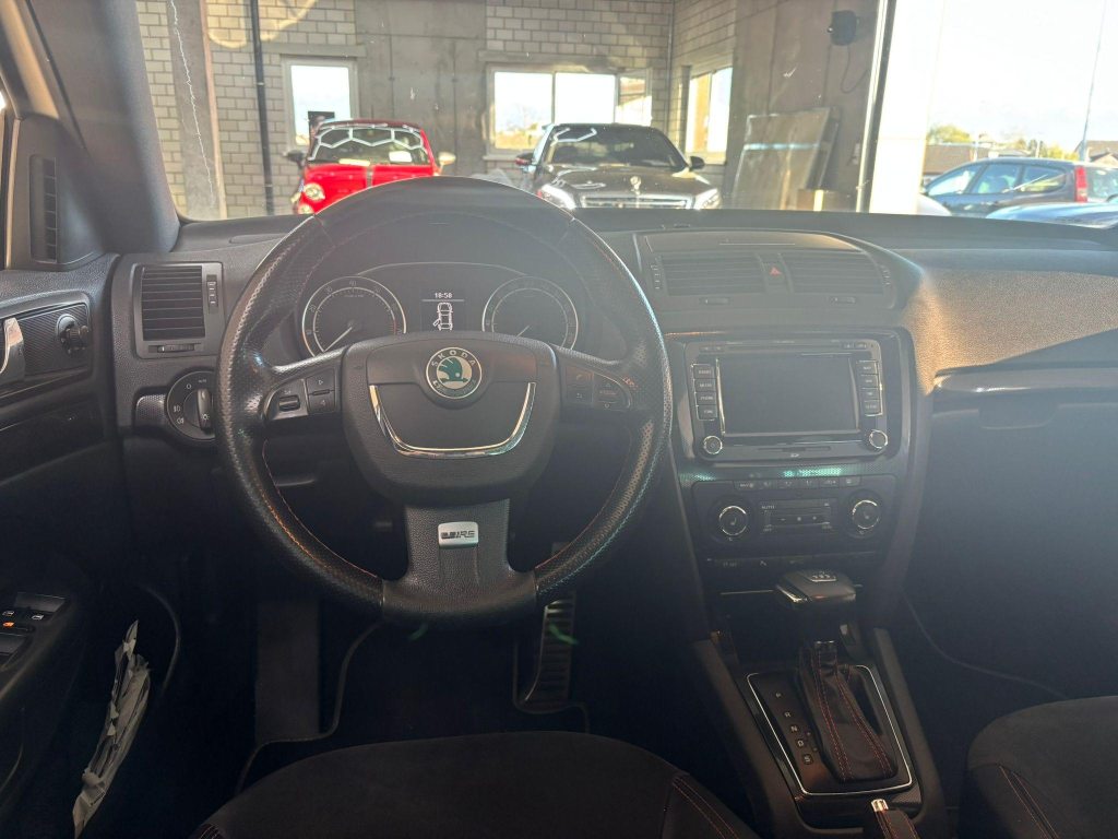 SKODA OCTAVIA 2.0 TFSI 200 RS DSG, Benzin, Occasion / Gebraucht, Automatik - 6