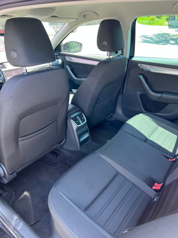 SKODA OCTAVIA 2.0 TDI 184 Ambition 4x4 DSG, Diesel, Occasion / Utilisé, Automatique - 6