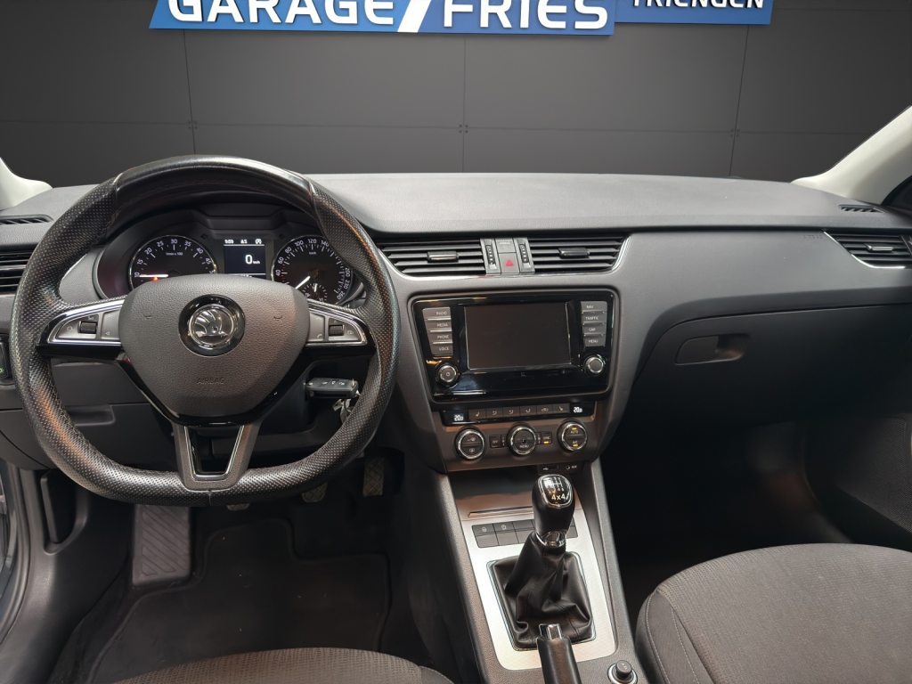 SKODA OCTAVIA COMBI STYLE, Diesel, Second hand / Used, Manual - 6