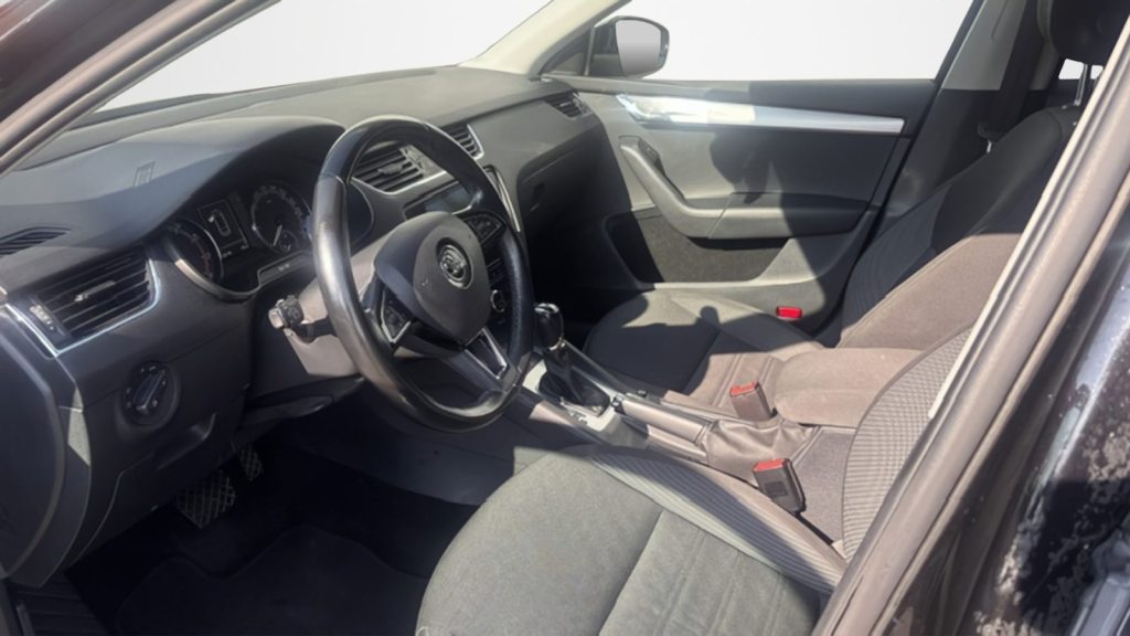 SKODA OCTAVIA 1.0 TSI Ambition DSG, Benzin, Occasion / Gebraucht, Automatik - 7