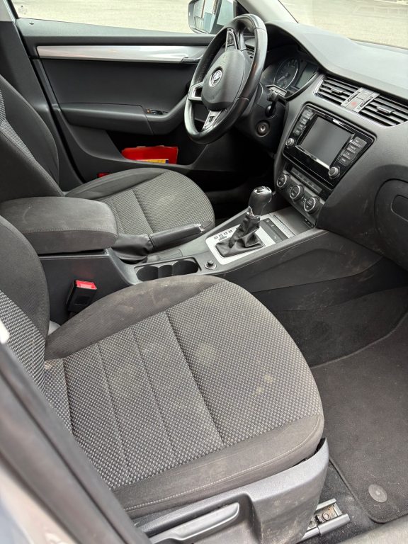 SKODA OCTAVIA 1.6 TDI 110 Ambition DSG, Diesel, Occasion / Gebraucht, Automatik - 4