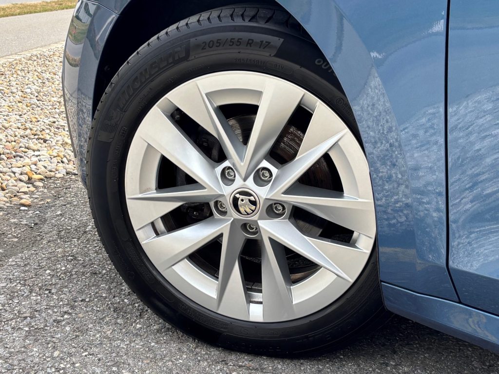 SKODA OCTAVIA Combi 1.0 mHEV DSG Style, Mild-Hybrid Benzin/Elektro, Occasion / Gebraucht, Automatik - 5