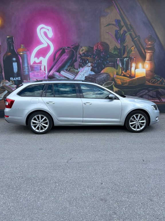 SKODA OCTAVIA 2.0 TDI 184 Ambition 4x4 DSG, Diesel, Occasion / Gebraucht, Automatik - 3