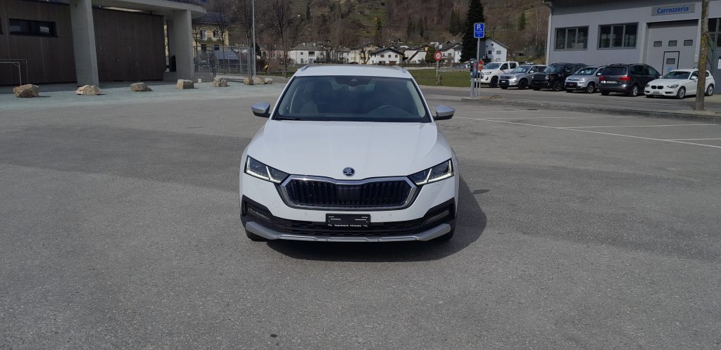 SKODA OCTAVIA SCOUT 2.0 TDI 4x4 DSG, Diesel, Occasion / Utilisé, Automatique - 3